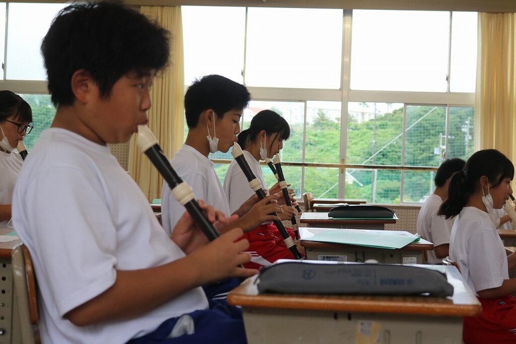 授業の様子 １年音楽 ３年ｃｔ 師崎中学校